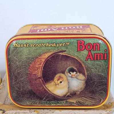 LOT 101: Columbia Family Scale with Vintage Tins