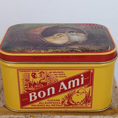 LOT 101: Columbia Family Scale with Vintage Tins