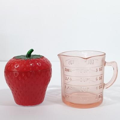 LOT 103: Vintage Kitchen - Pyrex Spring Blossom Casserole Dish, Libbey Ripple Green Glasses, Arc Spice of Life Jar & More