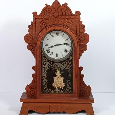 LOT 104: Vintage Gingerbread Mantel Clock