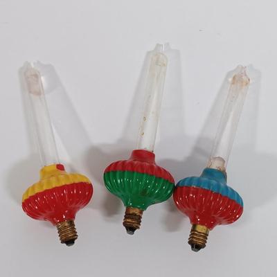 LOT 107: Vintage Christmas Bubble Lites, Cat's Meow Nativity Scene, Plastic Bird Lights, Ceramic Baby Light, Buyer's Choice...