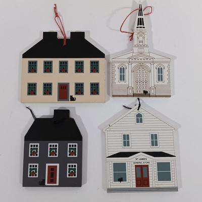 LOT 107: Vintage Christmas Bubble Lites, Cat's Meow Nativity Scene, Plastic Bird Lights, Ceramic Baby Light, Buyer's Choice...
