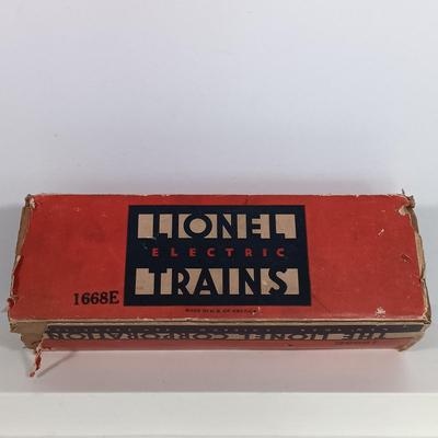 LOT 190: Lionel 1668E O-Gauge Gunmetal Torpedo Steam Locomotive with Tender Car