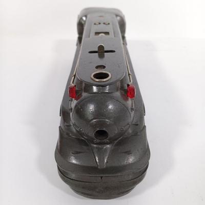 LOT 190: Lionel 1668E O-Gauge Gunmetal Torpedo Steam Locomotive with Tender Car