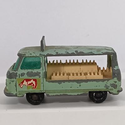 LOT 191: Cast Metal Sedan Car, Matchbox Lesney Commer Bottle Float, Austin Metropolitan Taxi, Studebaker Lark Wagonaire & Cast Metal...