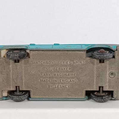 LOT 191: Cast Metal Sedan Car, Matchbox Lesney Commer Bottle Float, Austin Metropolitan Taxi, Studebaker Lark Wagonaire & Cast Metal...