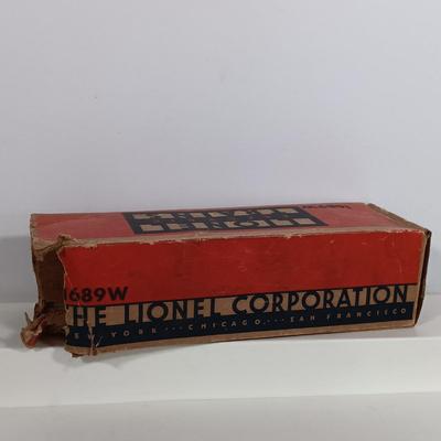 LOT 193: Lionel 1682 Red Caboose, 1680 Sunoco Tank Car, Flat Car with Lumber, 1679 Baby Ruth Box Car & More
