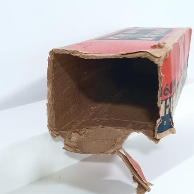 LOT 193: Lionel 1682 Red Caboose, 1680 Sunoco Tank Car, Flat Car with Lumber, 1679 Baby Ruth Box Car & More