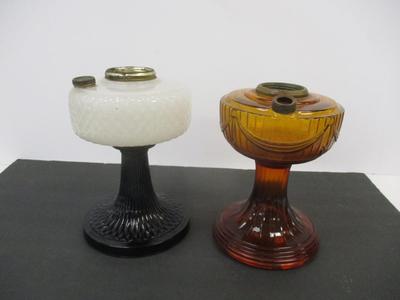 Antique Aladdin Lamp Font With A Corinthian Design & Aladdin Amber Lincoln Drape Stand #10