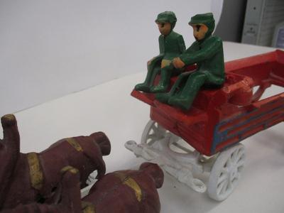 Vintage Cast Iron Budweiser Clydesdale Horses Wagon 8 In Hand With Barrels