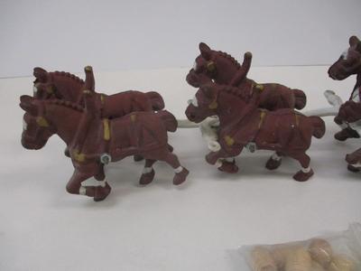 Vintage Cast Iron Budweiser Clydesdale Horses Wagon 8 In Hand With Barrels