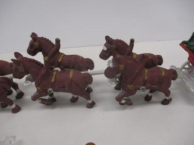 Vintage Cast Iron Budweiser Clydesdale Horses Wagon 8 In Hand With Barrels