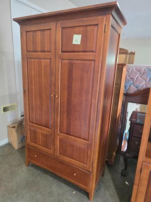 Armoire