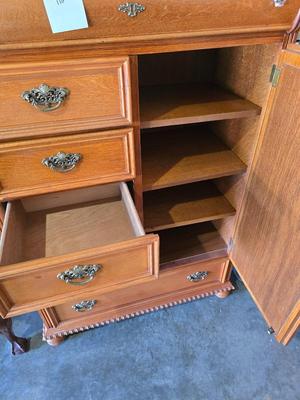 Armoire