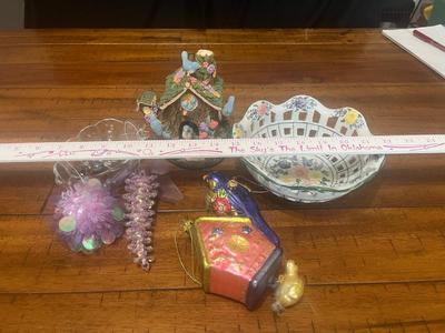 Sale Photo Thumbnail #52: Flower bowl with birdhouse and ornaments
