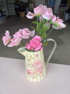 Sale Photo Thumbnail #56: Rose pitcher with flowers