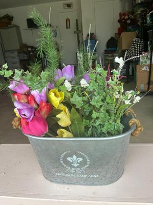 Sale Photo Thumbnail #85: Large metal bucket with rope handles and floral