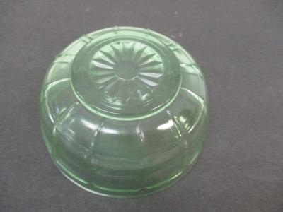 Hazel Atlas Vaseline Green Uranium Glass Bowl