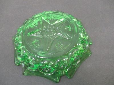 LE Smith Pedestal Green Glass Moon & Stars Compote Candy Dish Emerald & LE Smith Moon & Stars Emerald Green Glass Ashtray