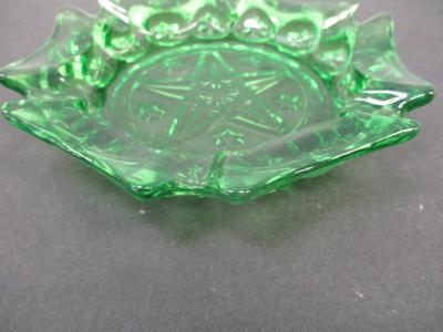 LE Smith Pedestal Green Glass Moon & Stars Compote Candy Dish Emerald & LE Smith Moon & Stars Emerald Green Glass Ashtray