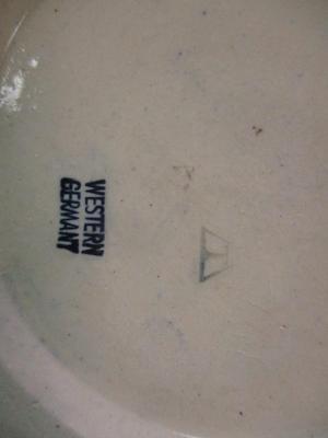 Vintage West Germany Ceramic Ashtray w/ Spin Top