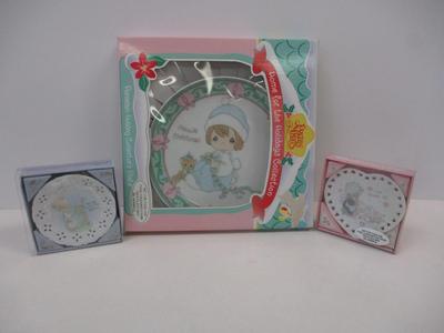 Precious Moments Collectible Christmas Plate & Trinket Plates Velvet Bisque Porcelain Heart-Shaped Mini Plates With Easel