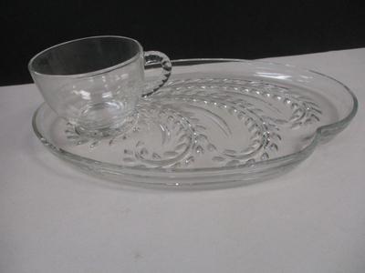 Federal Glass Hospitality Snack Set 4 Plates & 4 Cups #2