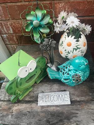 Sale Photo Thumbnail #301: Turquoise bird, flower plant holder, frog bird feeder, daisy egg-shaped planter and moe