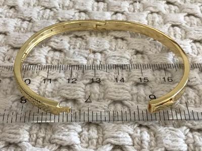 Dainty Rhinestone Bangle locking
