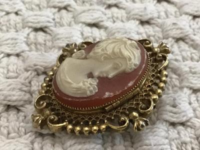 Avon Cameo perfume Locket