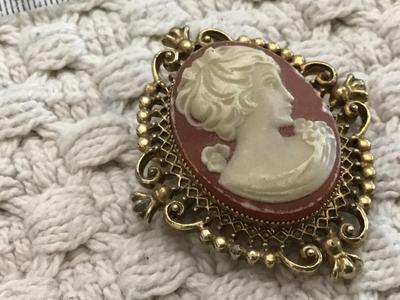 Avon Cameo perfume Locket