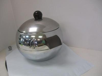 Mid Century West Bend Chrome Penguin Ice Bucket/Lid Cold Server Bakelite Handles