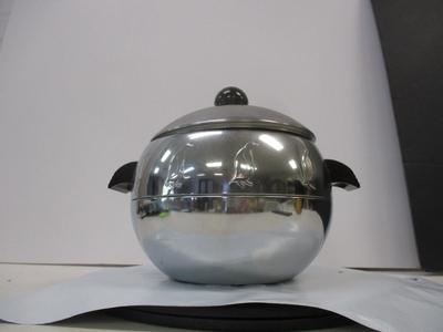 Mid Century West Bend Chrome Penguin Ice Bucket/Lid Cold Server Bakelite Handles