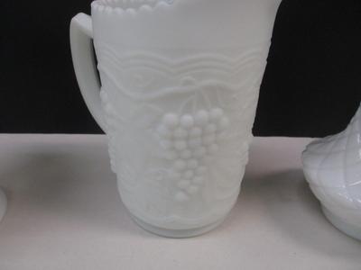 Imperial Glass Pitcher - Vintage Diamond/Quilted Pattern Vase - Footed Urn/Vase