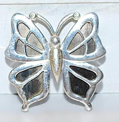 VINTAGE BUTTERFLY BROOCH (1¾" x 1¾") with Black "SLATE" Inserts on a Silver Tone Setting