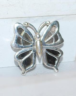 VINTAGE BUTTERFLY BROOCH (1¾" x 1¾") with Black "SLATE" Inserts on a Silver Tone Setting