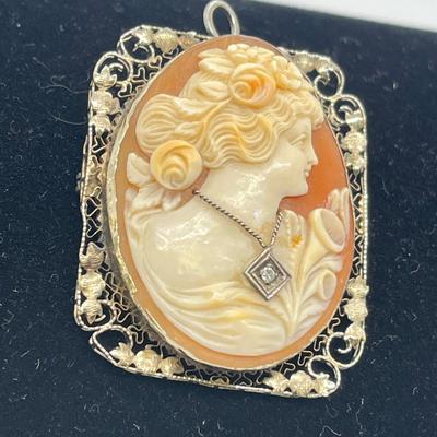 LOT 61: Vintage / Antique Art Deco Cameo 14K White Gold and Diamond Cameo Pin / Pendant - 9.8 grams total weight