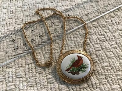 Vintage Avon Cardinal Ceramic Necklace/ Brooch