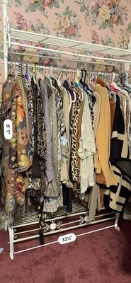 Clothing w/ Decorative rack 60- 80 pieces of L - 2XL Women's Fashion Brands