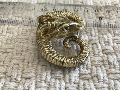 Vintage Ram Brooch Medium size Gold Tone Unique