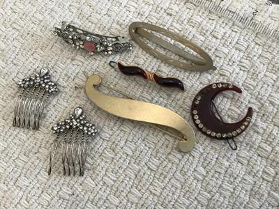 Barrette Lot