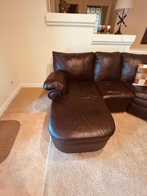 BEAUTIFUL LANE LEATHER RECLINING SECTIONAL SOFA IN MINT CONDITION!