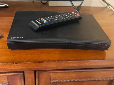 55” SAMSUNG SMART TV AND SAMSUNG SMART BLUE-RAY DVD PLAYER