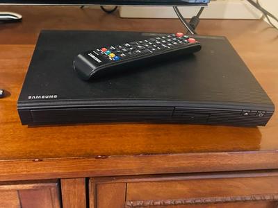 55” SAMSUNG SMART TV AND SAMSUNG SMART BLUE-RAY DVD PLAYER