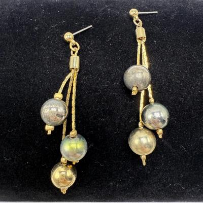 Gold and Silver Jewelry plus Sparkling Gems (ST-HS)