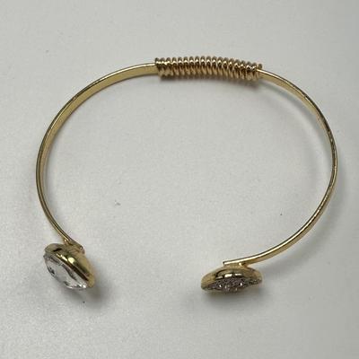 Gold and Silver Jewelry plus Sparkling Gems (ST-HS)