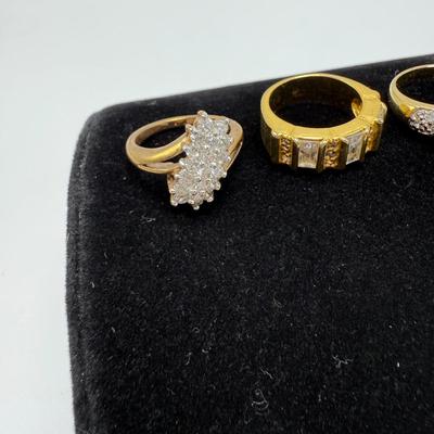 Gold and Silver Jewelry plus Sparkling Gems (ST-HS)