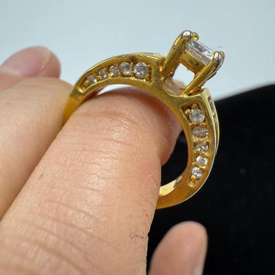Gold and Silver Jewelry plus Sparkling Gems (ST-HS)