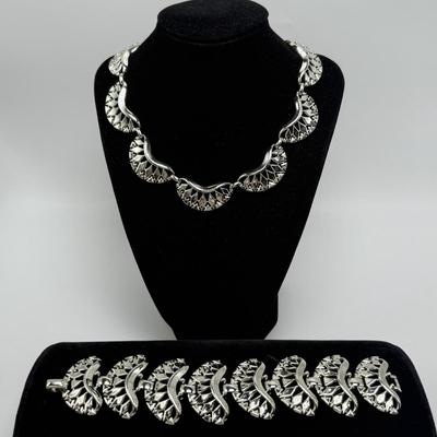 Gold and Silver Jewelry plus Sparkling Gems (ST-HS)