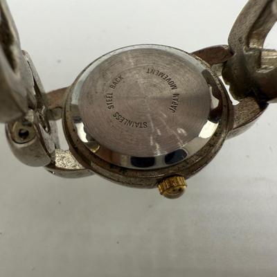 Variety of Women’s Watches with Metal Bands (ST-HS)